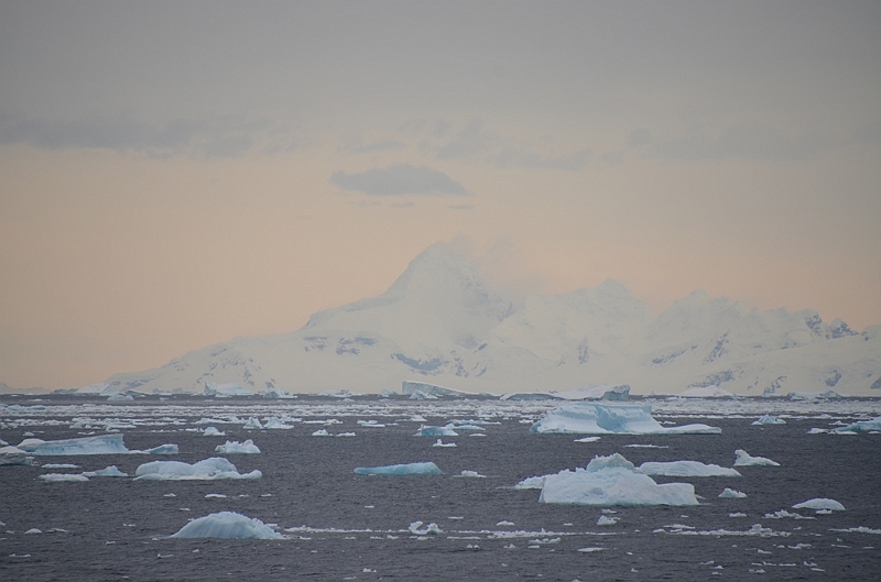 046_Antarctica_Peninsula_Gerlache_Strait.JPG