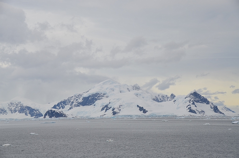 060_Antarctica_Peninsula_Gerlache_Strait.JPG