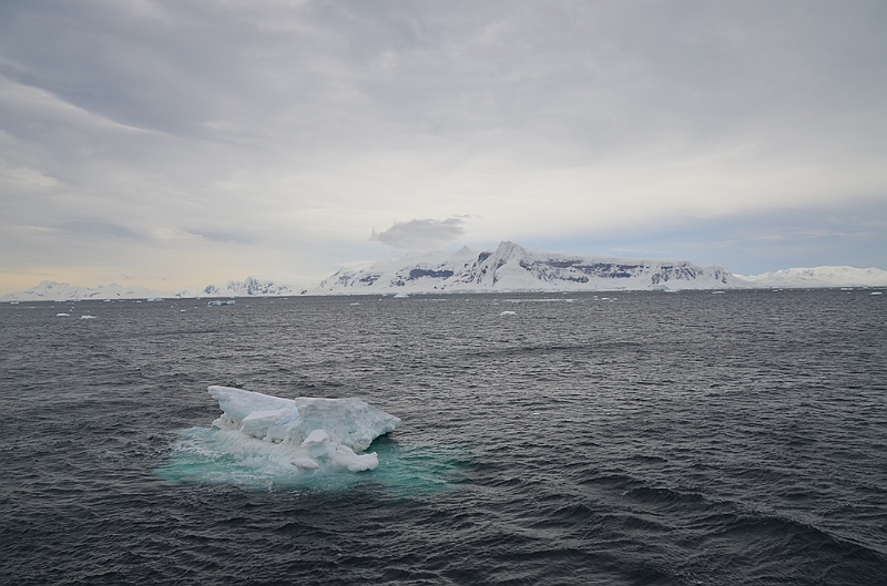 078_Antarctica_Peninsula_Gerlache_Strait.JPG