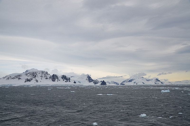 096_Antarctica_Peninsula_Gerlache_Strait.JPG