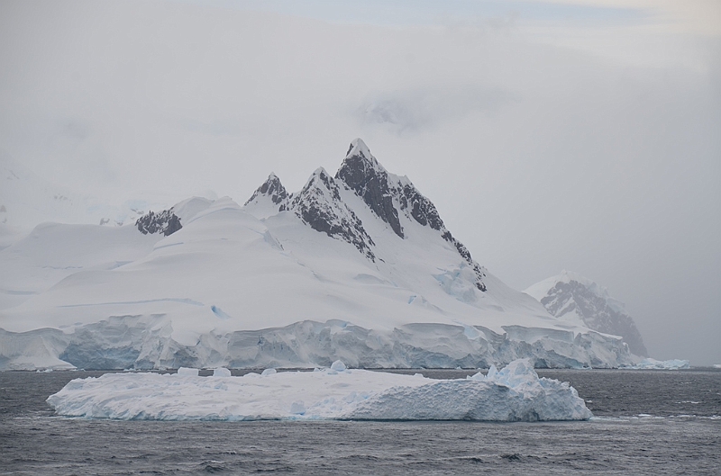 104_Antarctica_Peninsula_Gerlache_Strait.JPG