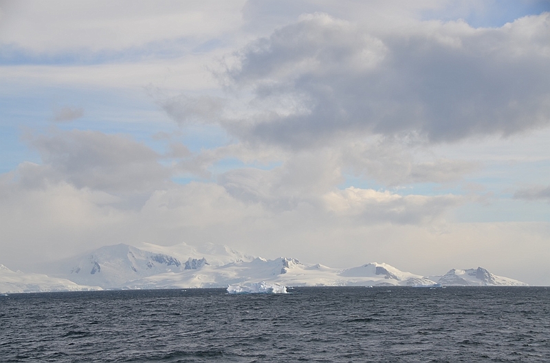 120_Antarctica_Peninsula_Gerlache_Strait.JPG