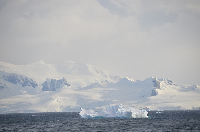 121_Antarctica_Peninsula_Gerlache_Strait.JPG