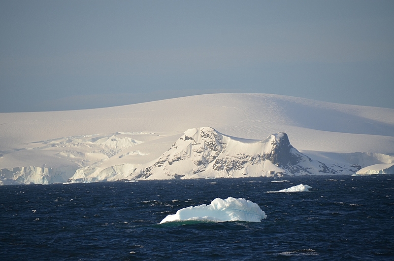 132_Antarctica_Peninsula_Gerlache_Strait.JPG