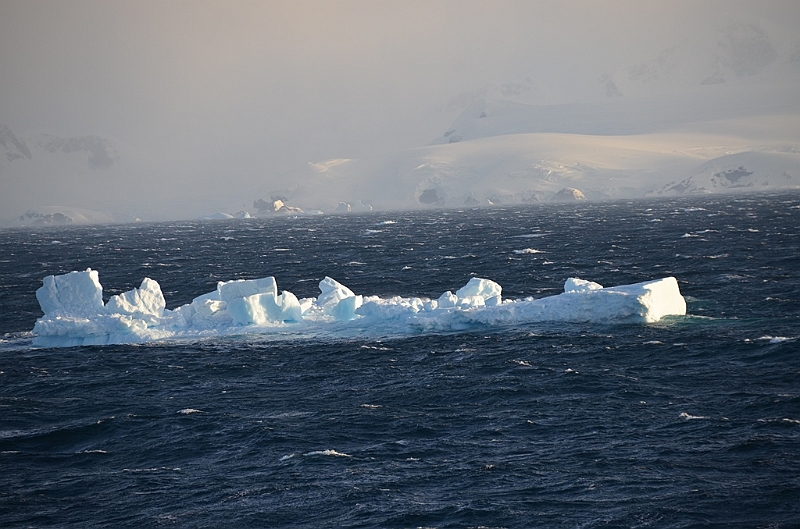 147_Antarctica_Peninsula_Gerlache_Strait.JPG