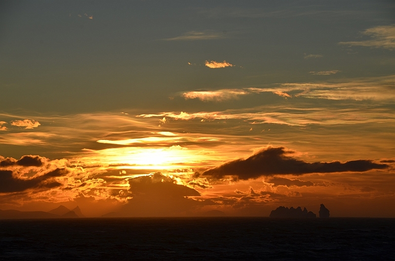 163_Antarctica_Peninsula_Sunset.JPG