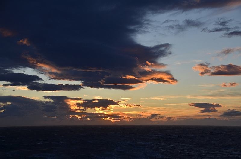 165_Antarctica_Peninsula_Sunset.JPG