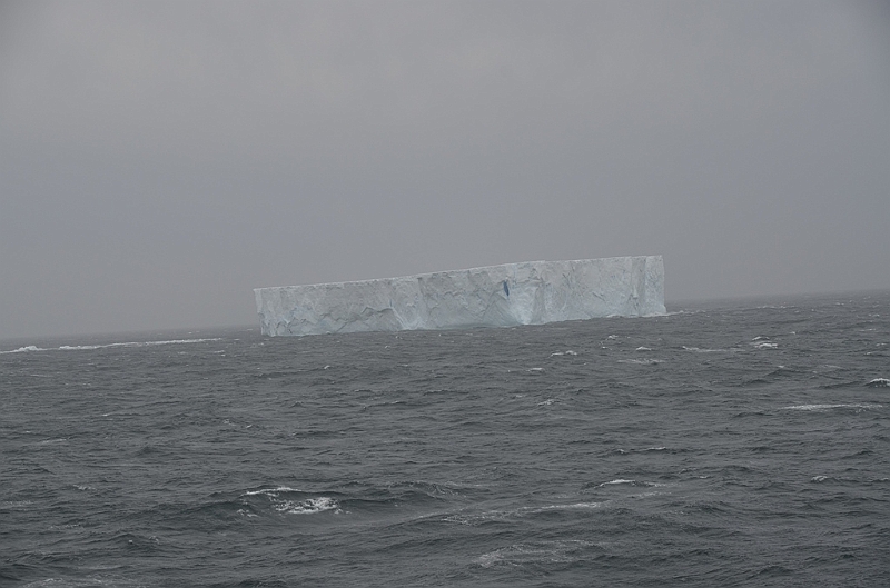 001_Antarctica_South_Georgia_Iceberg.JPG