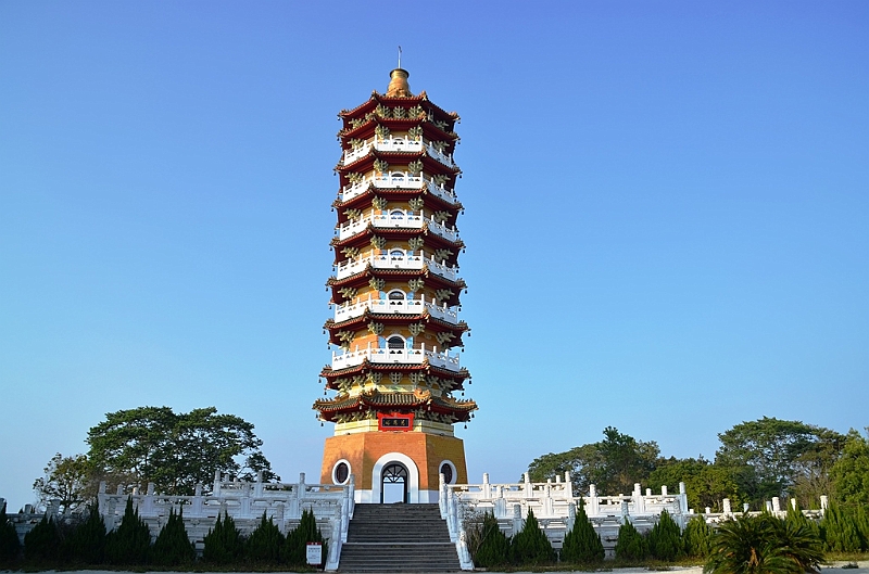 087_Taiwan_Sun_Moon_Lake_Ci_En_Pagode.JPG