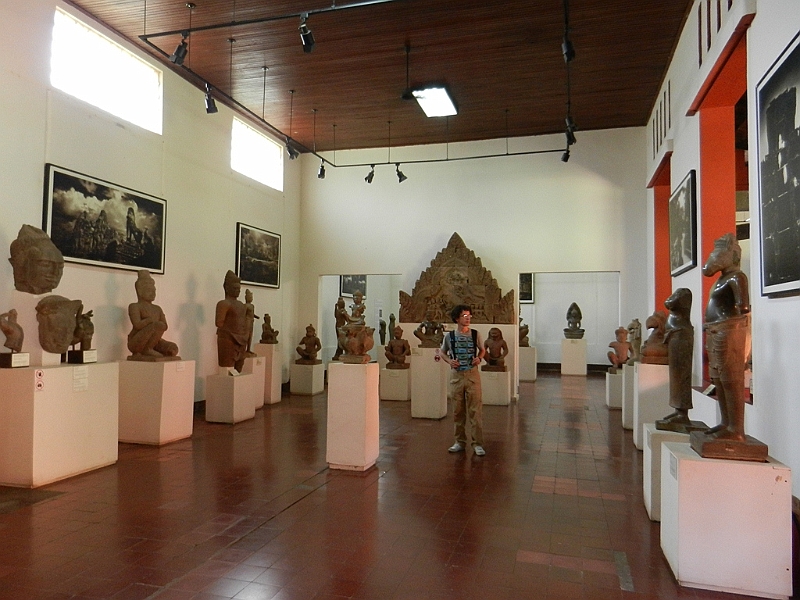 118_Cambodia_Phnom_Penh_National_Museum.JPG - 