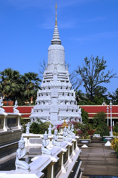 142_Cambodia_Phnom_Penh_Silver_Pagoda.JPG