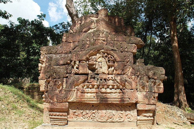 367_Cambodia_Angkor_East_Mebon.JPG