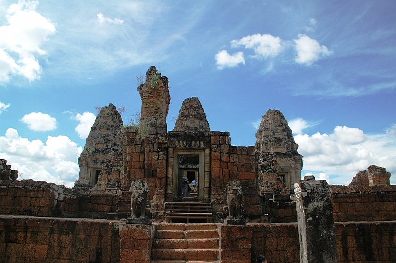 379_Cambodia_Angkor_East_Mebon.JPG