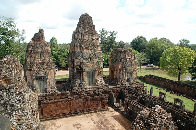 385_Cambodia_Angkor_East_Mebon.JPG