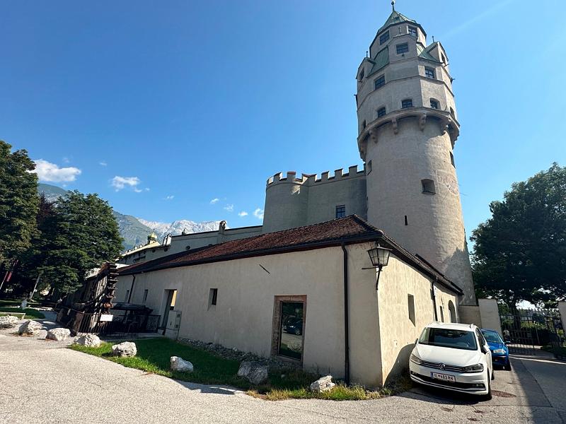 028_Austria_Hall_in_Tirol_Burg_Hasegg_Muenze.JPG