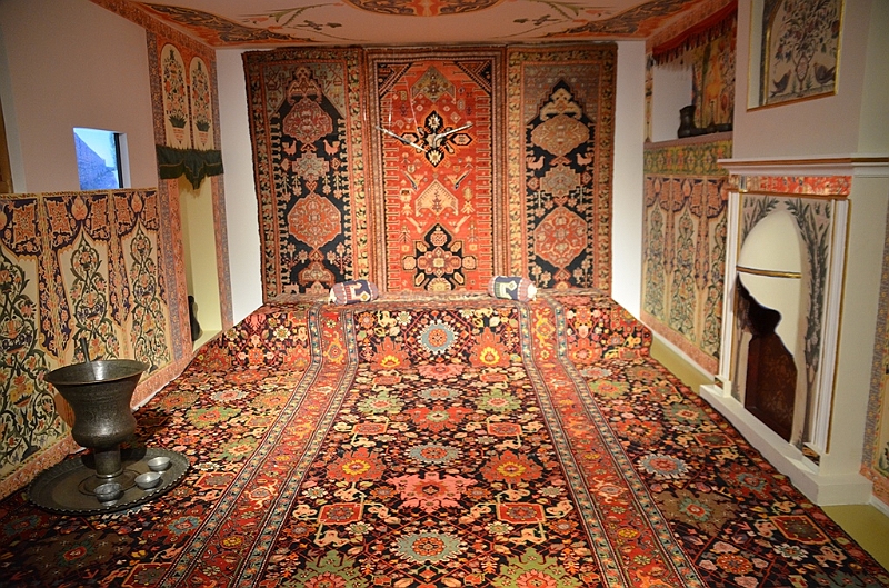 191_Azerbaijan_Baku_Carpet_Museum.JPG