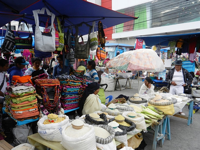 103_Ecuador_Otavalo_Market.JPG