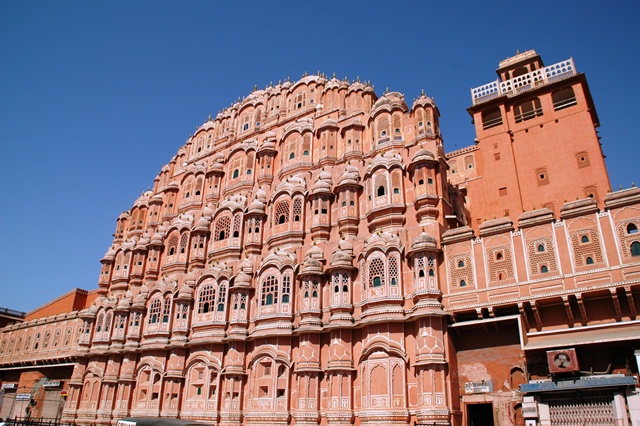 080_India_Jaipur_Hawa_Mahal.JPG