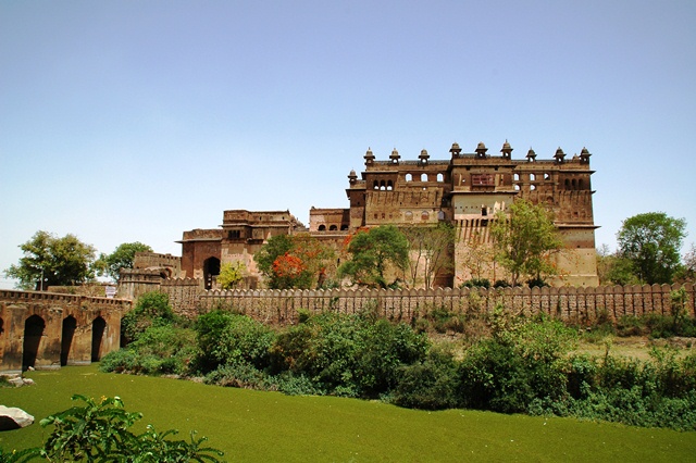 348_India_Orchha_Jehangir_Mahal.JPG