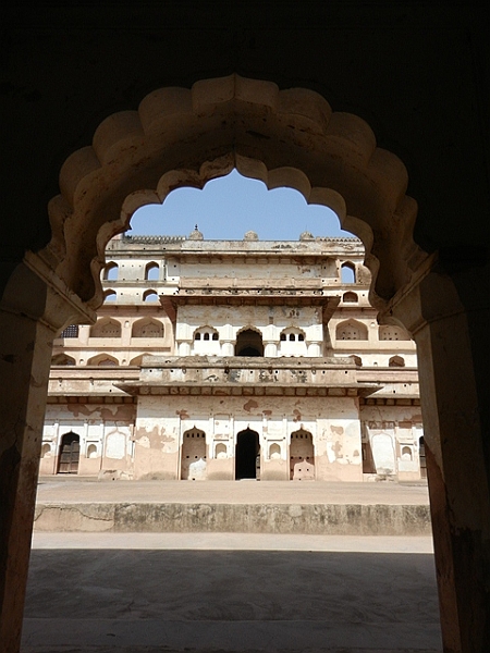 374_India_Orchha_Jehangir_Mahal.JPG - 