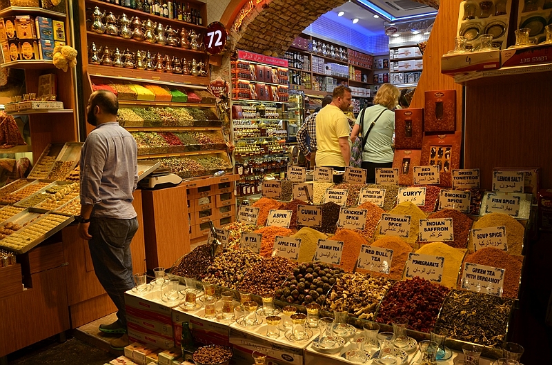 204_Istanbul_Spice_Bazaar.JPG