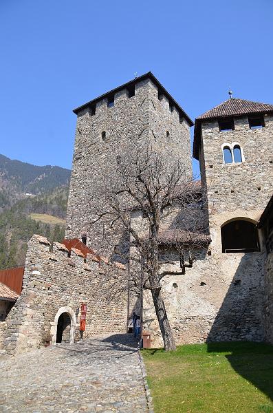 027_Italy_Meran_Schloss_Tirol.JPG