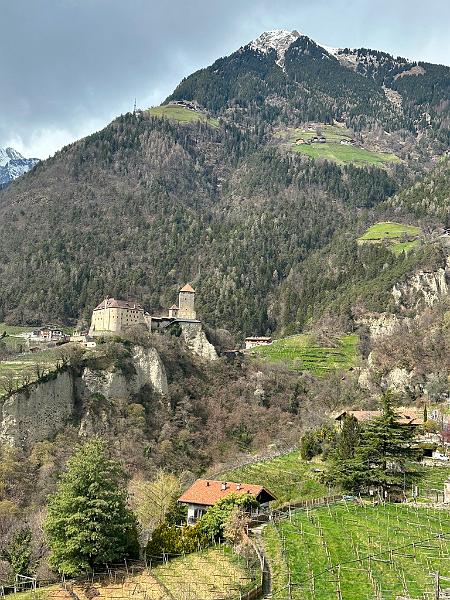 061_Italy_Dorf_Tirol.JPG