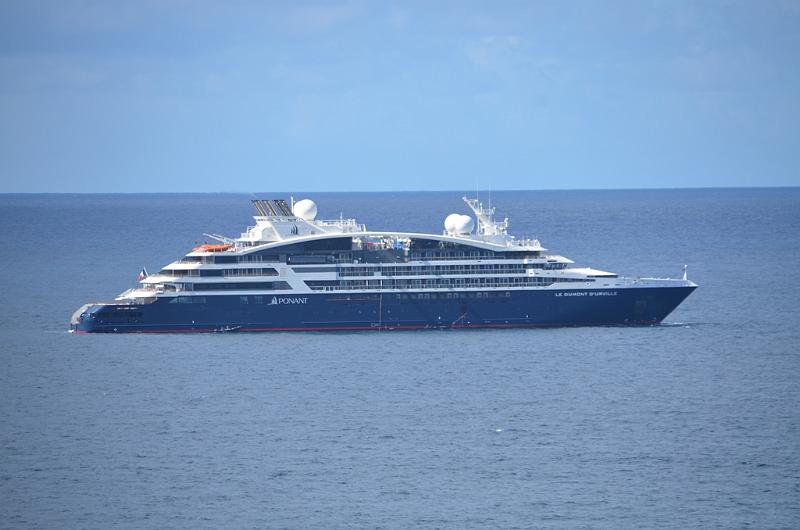 083_Ponant_Le_Dumont_d_Urville.JPG