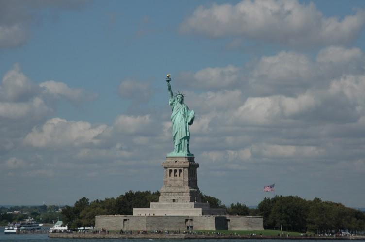199_NewYork_States_Island_Ferry_Statue_of_Liberty.JPG