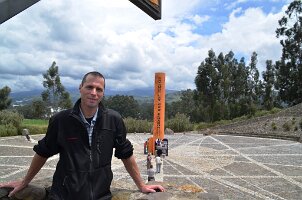 2013_23_Ecuador_Monument_Privat