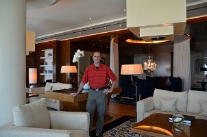 2016_13_The_Ritz_Carlton_Bahrain_Club_Lounge