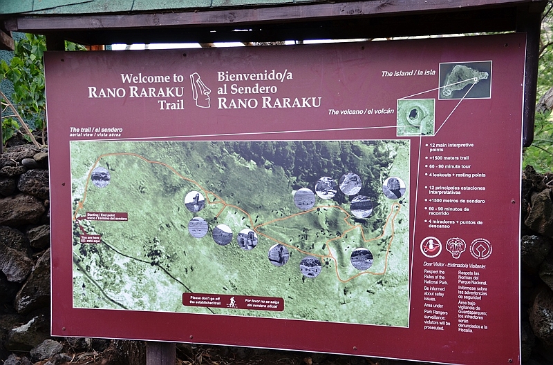 172_Chile_Easter_Island_Rano_Raraku.JPG