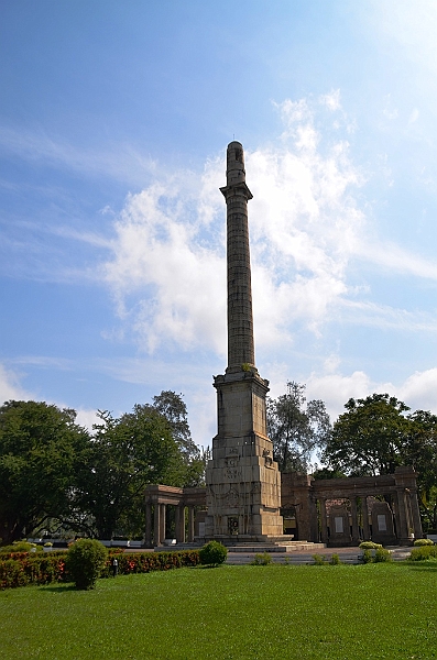018_Sri_Lanka_Colombo_Viharamahadevi_Park.JPG